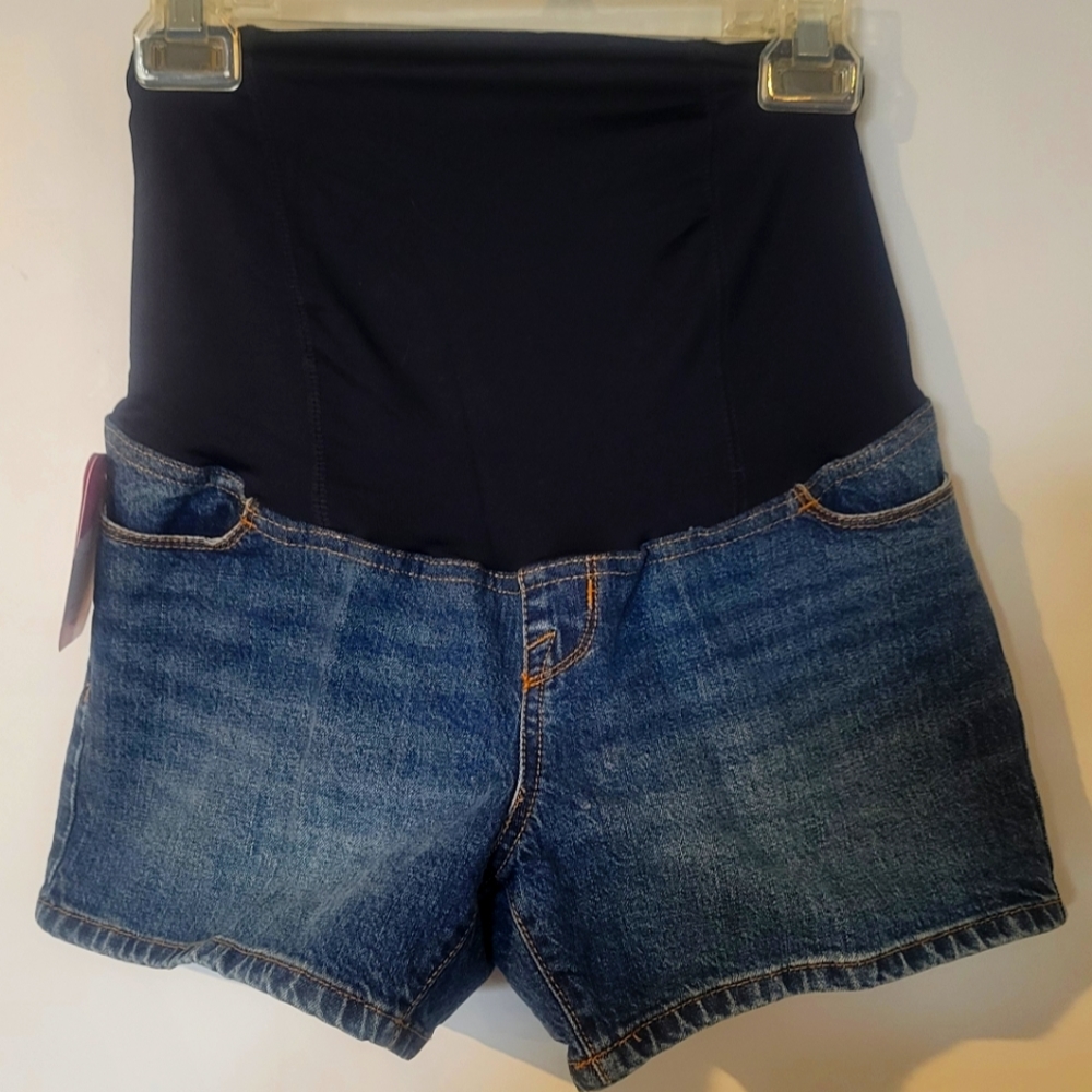 Maternity shorts size 2